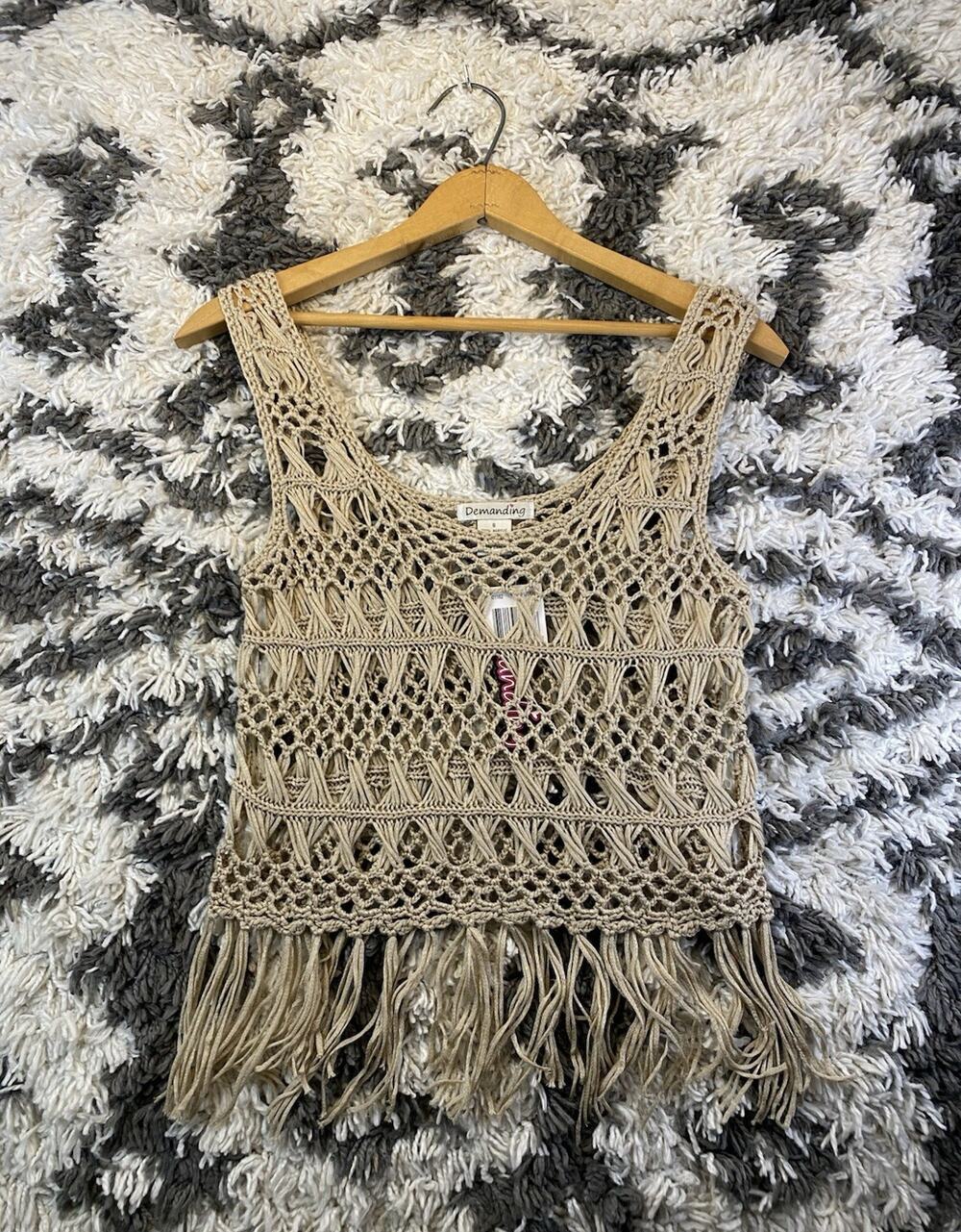 Demanding Women's Beige Crochet Fringe Hem Wide Strap Scoop Neck Tank Top S